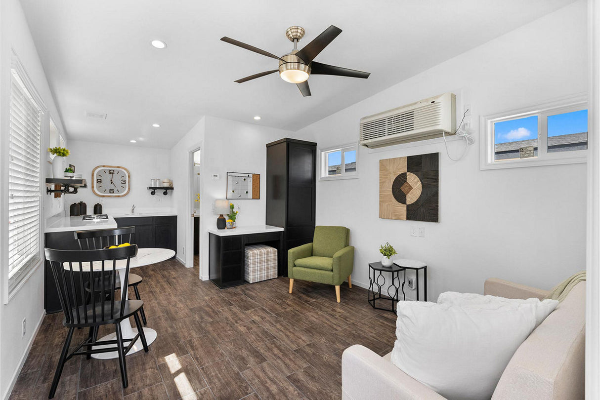 Pacific Acorn 13 - Studio with Loft