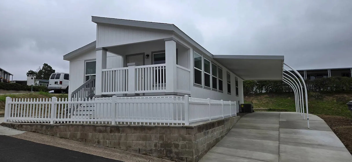Monterey Lodge, Space 111