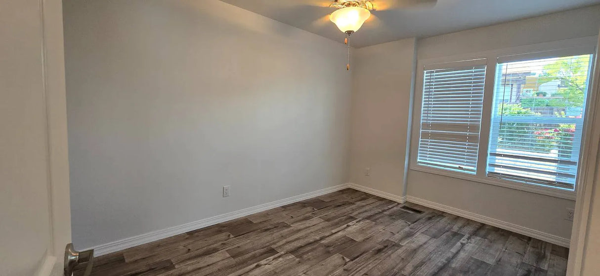 Terrace View, Space 72