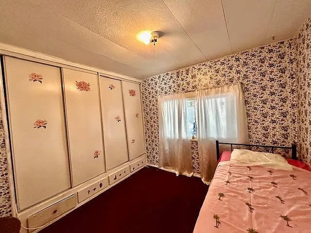 Imperial Park, Space 199