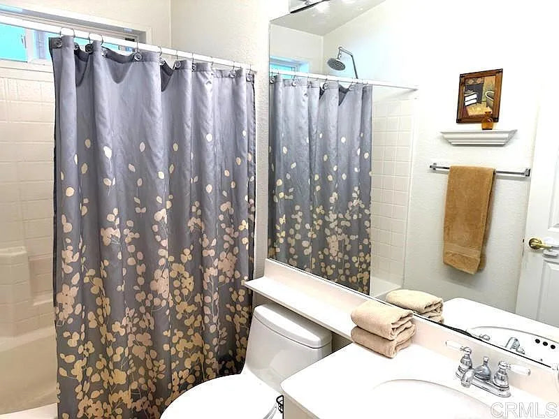 Rancho Escondido, Space 216