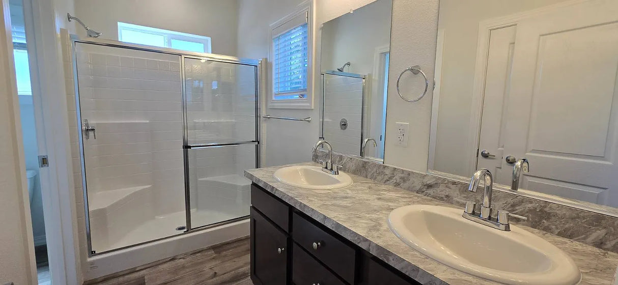 Terrace Views, Space 5