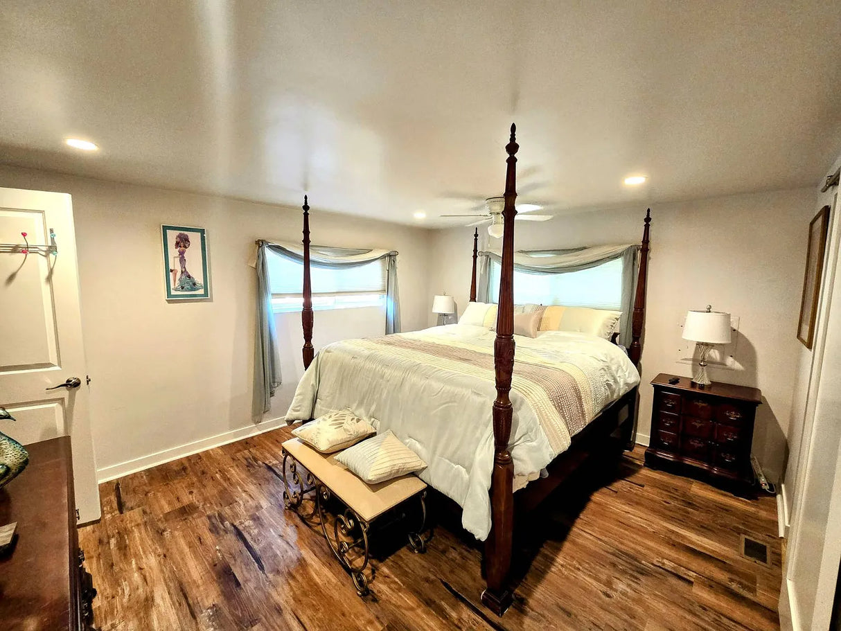 Pepperwood, Space 2