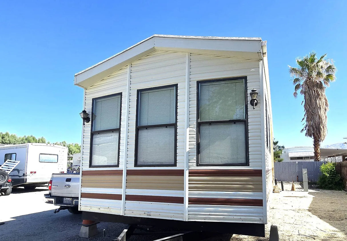 Palm Drive Court, Space D13