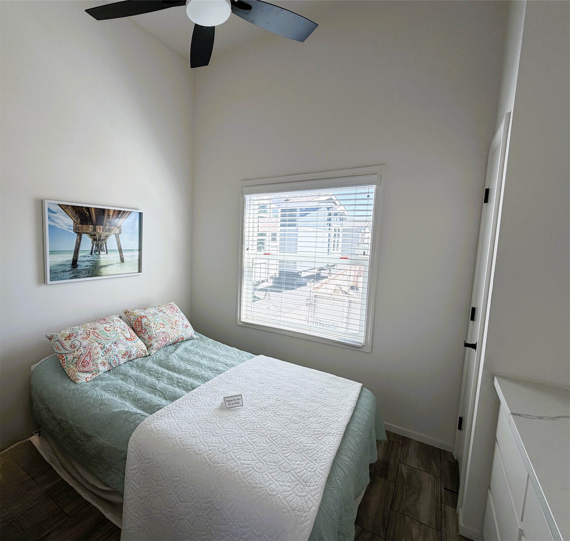Pacific Acorn 10 bedroom