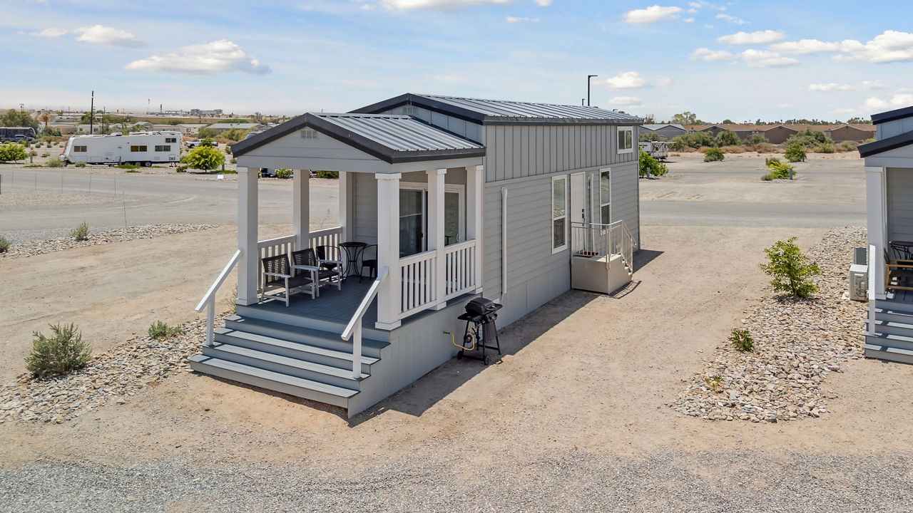 Pacific Acorn 15 exterior 1
