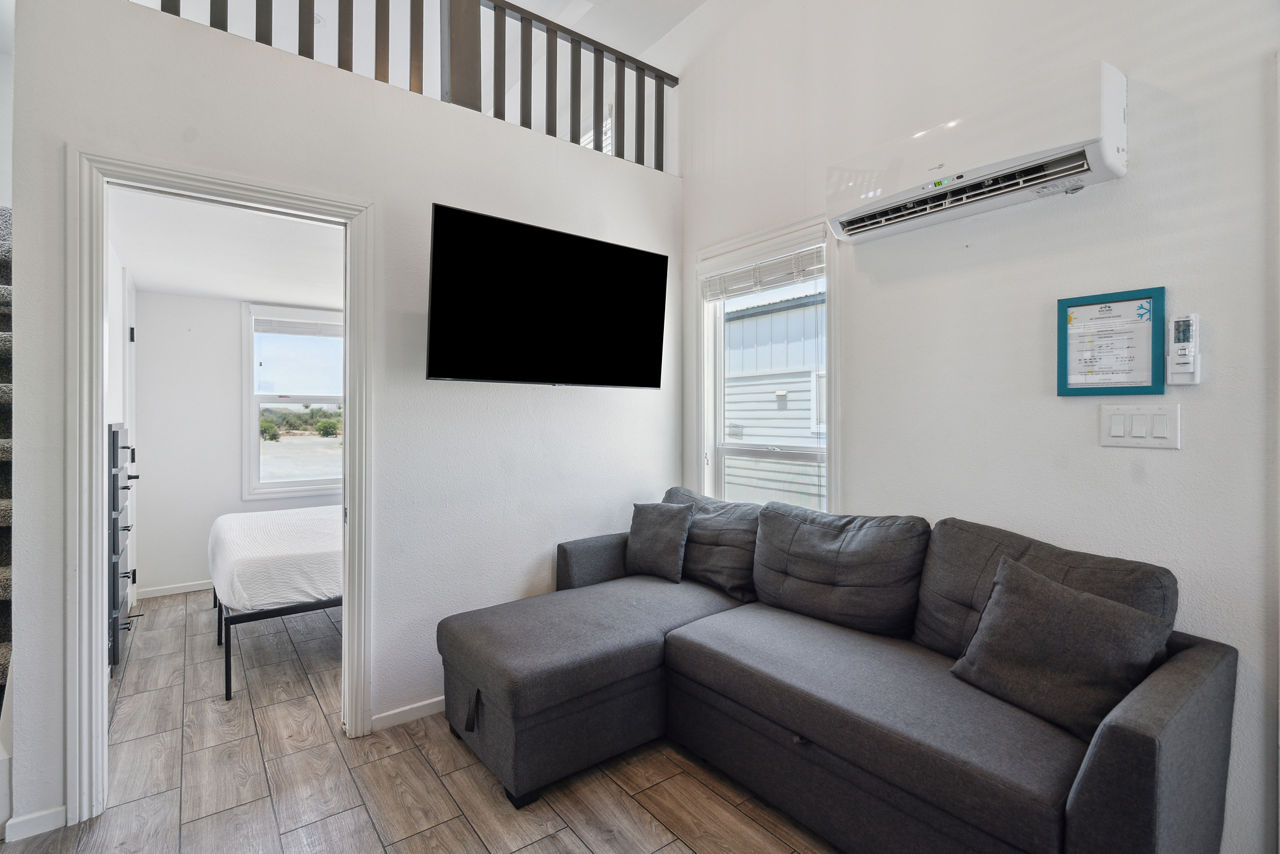 Pacific Acorn 15 living room 1