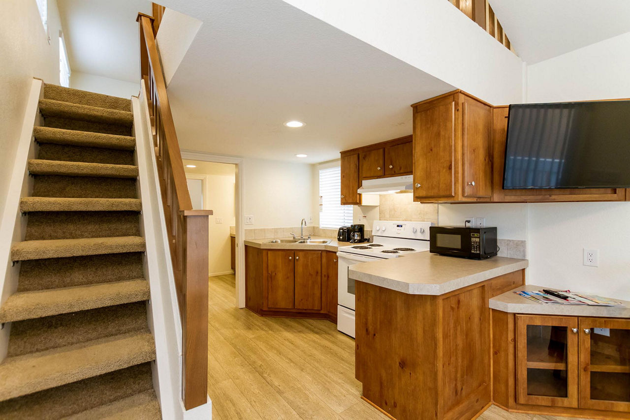 Pacific Acorn 19 Wheelchair Friendly stairs and kitchen