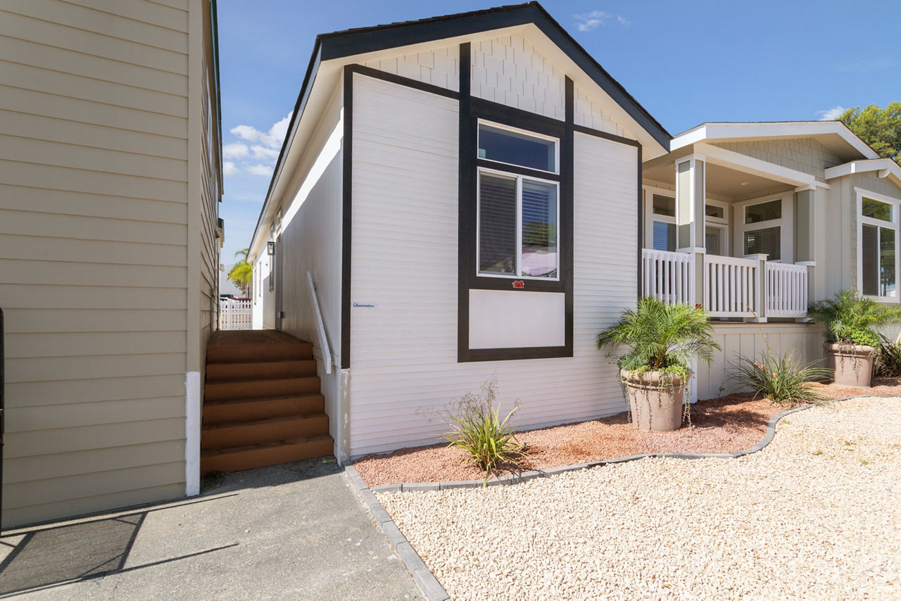 Pacific Bright Start Exterior
