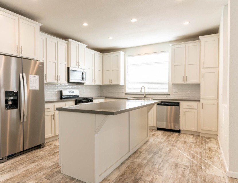 Pacific Chestnut 10 kitchen