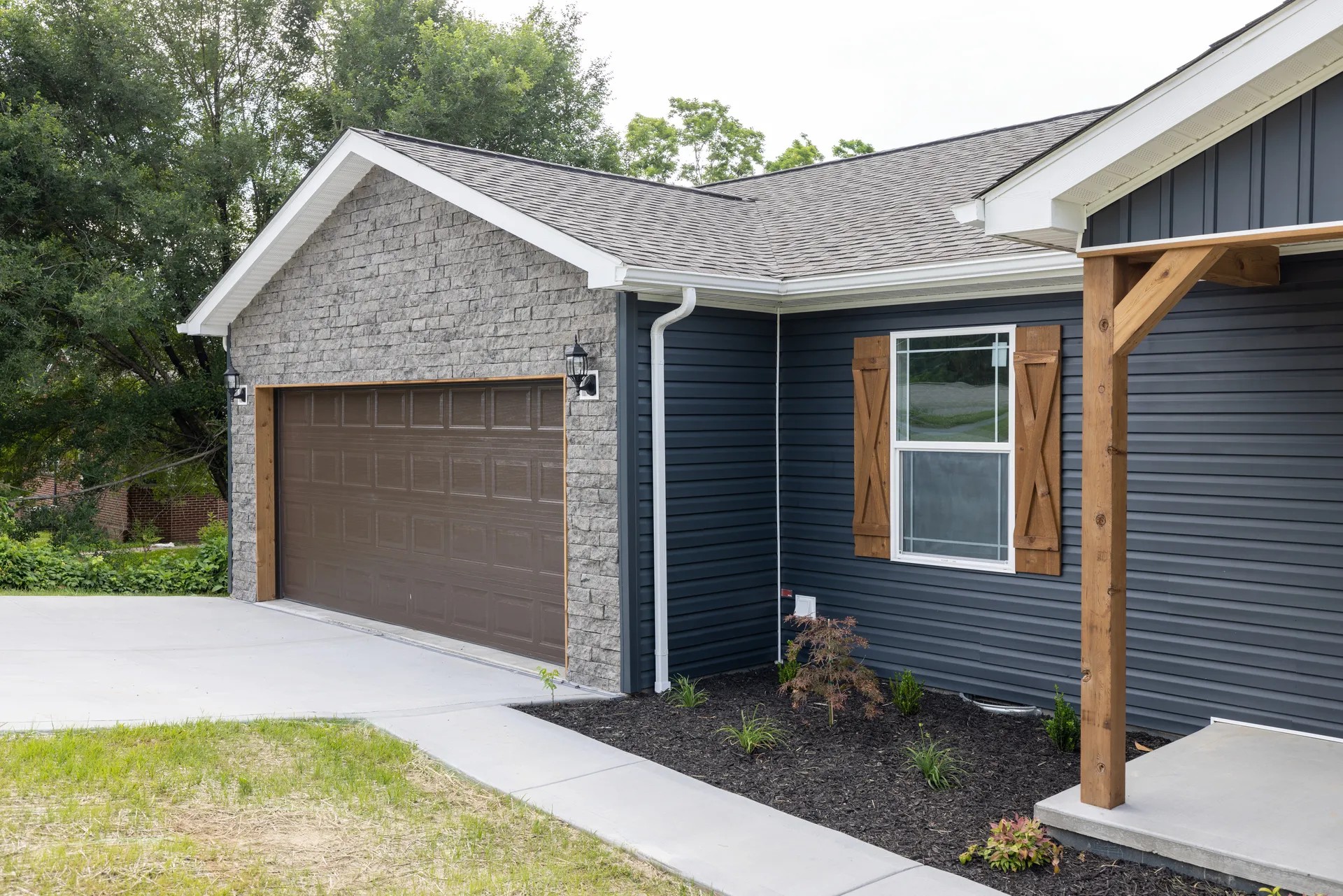 Pacific Coast 17 exterior with garage modular