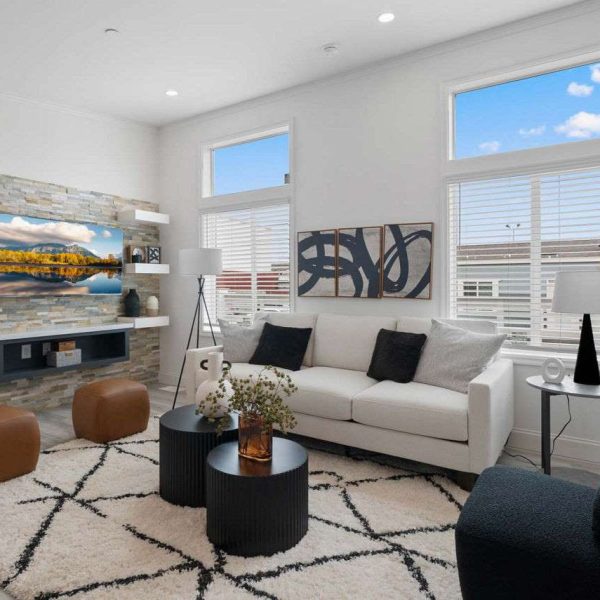 Pacific Freedom Corona living room