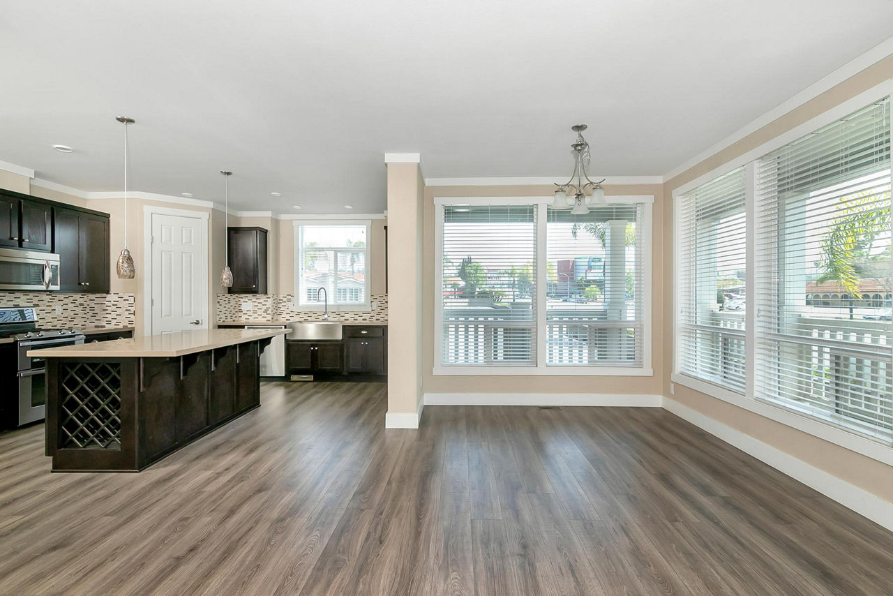Pacific San Diego 25 dining room plus kitchen