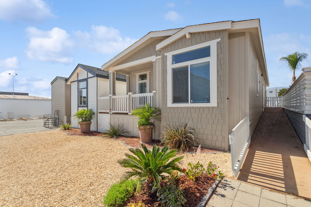 Pacific Triumph model home exterior